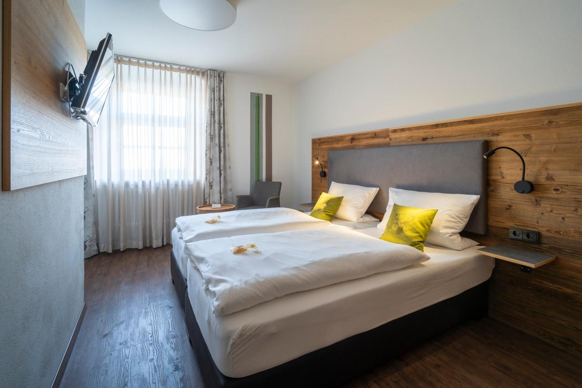 Hotel Zum Ehem. Koenigl. Bayr. Forsthaus فالدزاسن المظهر الخارجي الصورة